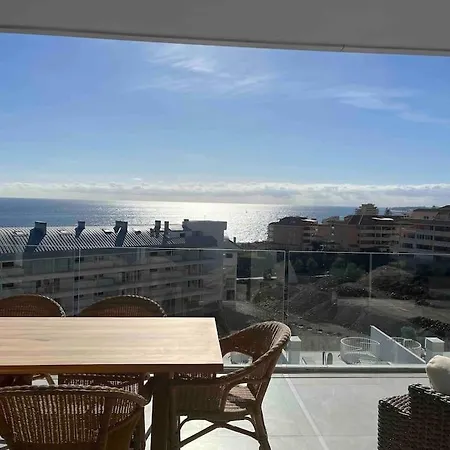 דירה Luxe Coast Views-reserva Del-higueron-pool & Sea מאלגה